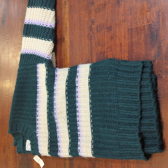 Offline by Aerie Bundle Up Sweater Medium New with tags Chunky Oversized - Picture 6 of 10